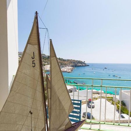 Appartement Balcone Sul Mare Di Castro à Castro  Extérieur photo