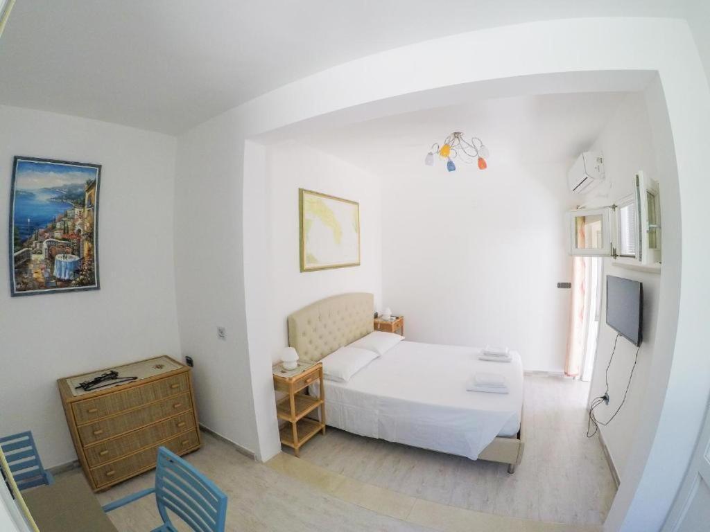 Appartement Balcone Sul Mare Di Castro à Castro  Extérieur photo